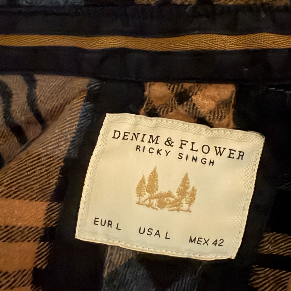 Denim & Flower Blue and Tan Plaid Casual Button Down Shirt - Picture 2 of 4